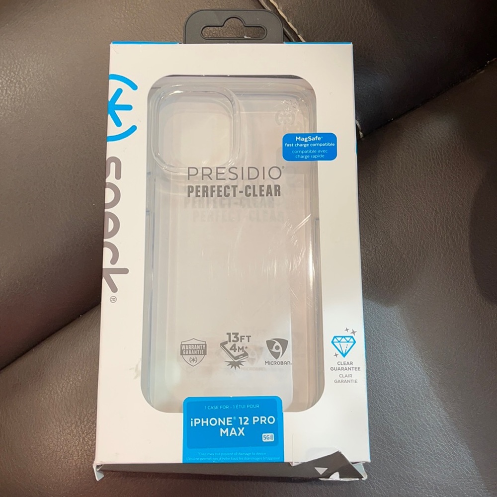 iPhone 12 Pro Max Speck Case
